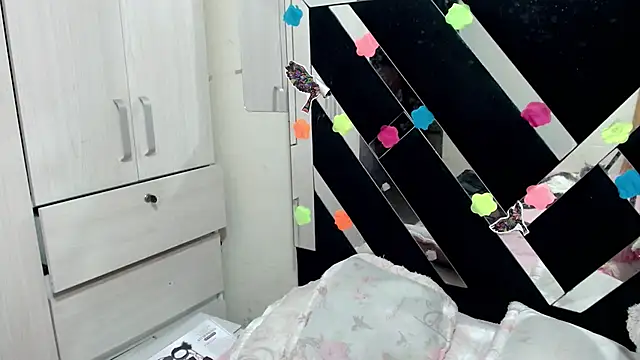 Snapshot of katery_wok11 chatting on October 30, 2025, 8:06 pm katery wok11 online show from October 30, 2025, 8:06 pm