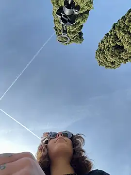 Mia Railey online show from February 22, 2026, 1:02 pm