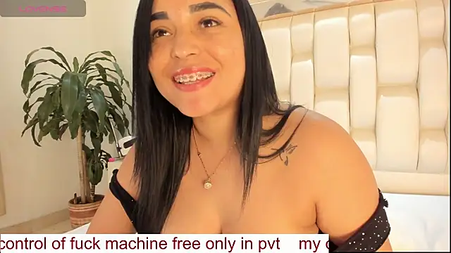 Snapshot of alana-then chatting on March 12, 2025, 11:22 pm alana-then online show from March 12, 2025, 11:22 pm