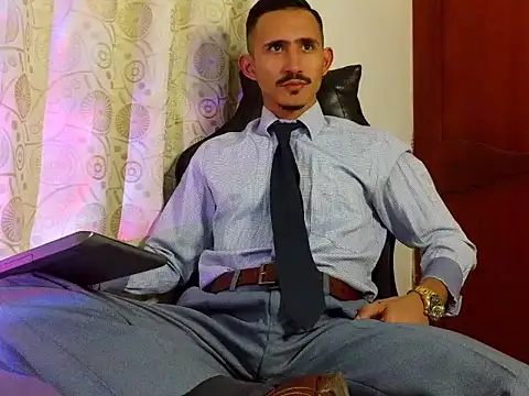 Snapshot of HomeAloneK chatting on April 21, 2026, 7:53 pm HomeAloneK online show from April 21, 2026, 7:53 pm