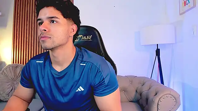 Snapshot of liam_collins21 chatting on November 14, 2025, 11:47 am liam collins21 online show from November 14, 2025, 11:47 am