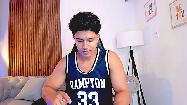 Snapshot of liam_collins21 chatting on November 1, 2025, 11:59 am liam collins21 online show from November 1, 2025, 11:59 am