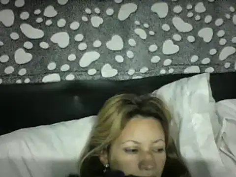 Paulita x3 online show from April 18, 2026, 10:50 am