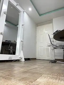 Snapshot of Lexa_queen chatting on November 12, 2025, 2:37 am Lexa queen online show from November 12, 2025, 2:37 am