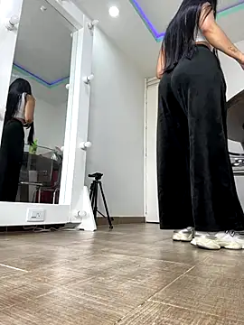 Snapshot of Lexa_queen chatting on December 5, 2025, 7:45 pm Lexa queen online show from December 5, 2025, 7:45 pm