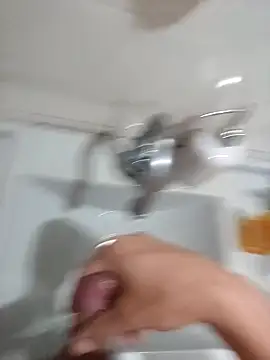 Snapshot of Brutao_ chatting on February 4, 2026, 5:41 pm Brutao online show from February 4, 2026, 5:41 pm