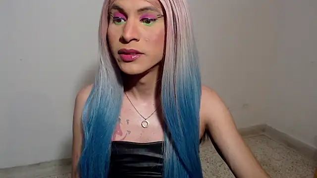 HugeDanex online show from December 4, 2025, 6:34 am