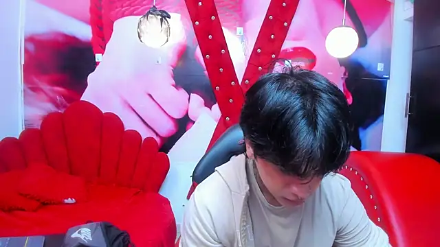 Snapshot of alex_477 chatting on November 18, 2025, 11:35 am alex 477 online show from November 18, 2025, 11:35 am