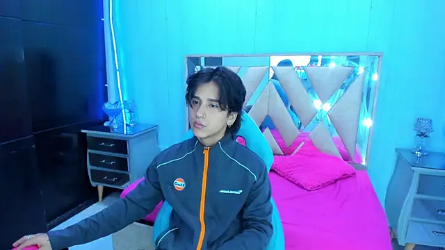 alex 477 online show from February 26, 2026, 11:43 am