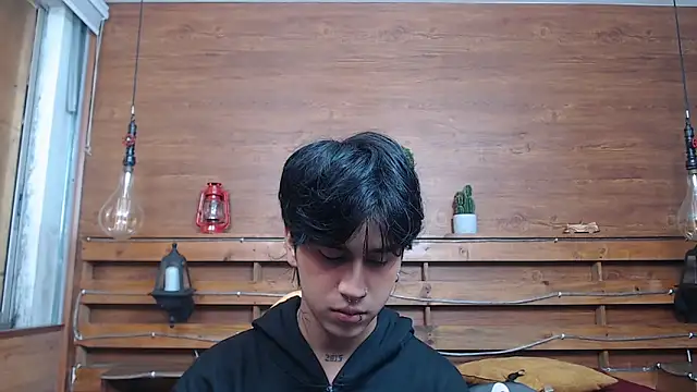 Snapshot of alex_477 chatting on November 22, 2025, 11:42 am alex 477 online show from November 22, 2025, 11:42 am