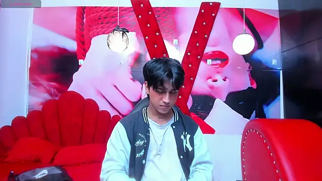 Snapshot of alex_477 chatting on October 25, 2025, 11:42 am alex 477 online show from October 25, 2025, 11:42 am