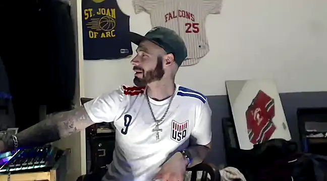 Snapshot of sledge901 chatting on February 2, 2025, 1:41 pm sledge901 online show from February 2, 2025, 1:41 pm