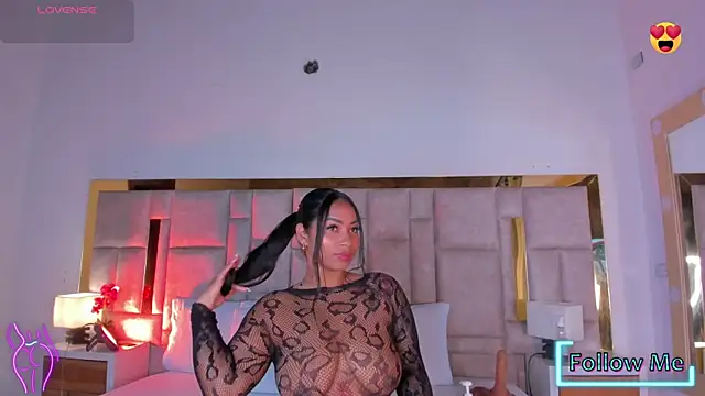 Snapshot of Miss_Abigail_ chatting on October 17, 2025, 1:24 pm Miss Abigail online show from October 17, 2025, 1:24 pm