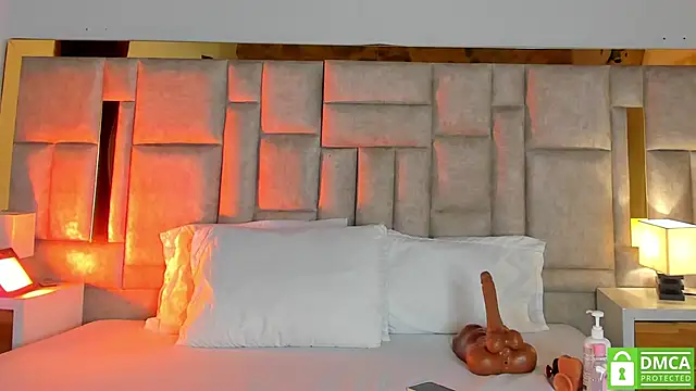 Miss Abigail  online show from March 10, 2026, 1:04 pm