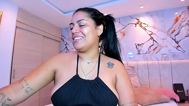 kiana cream online show from April 18, 2026, 12:07 pm