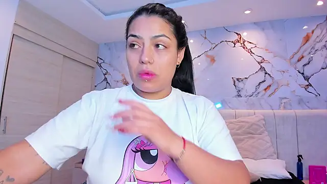 kiana cream online show from January 17, 2026, 11:58 am