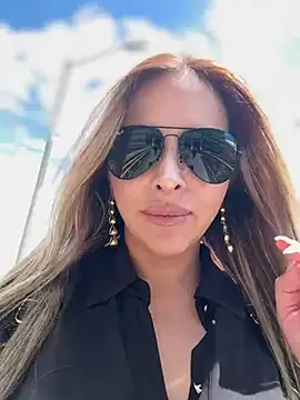  Abril-Office1 online show from April 7, 2026, 3:14 pm