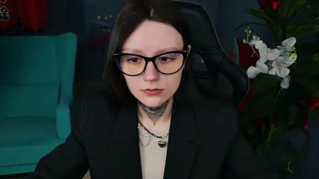 VeliraBraitberg online show from April 5, 2026, 9:16 am