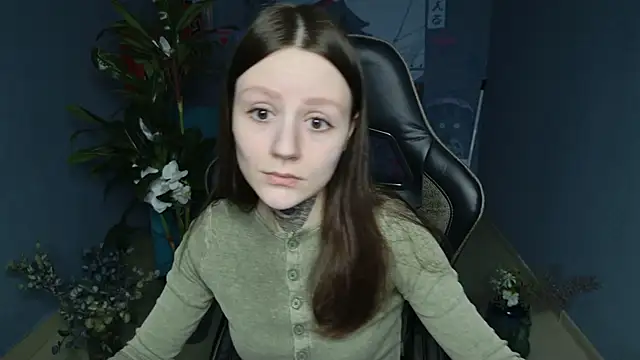 VeliraBraitberg online show from February 27, 2025, 5:07 am