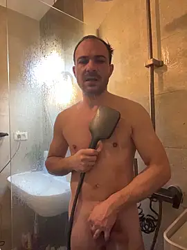 Adventurehotman online show from December 5, 2025, 12:48 pm