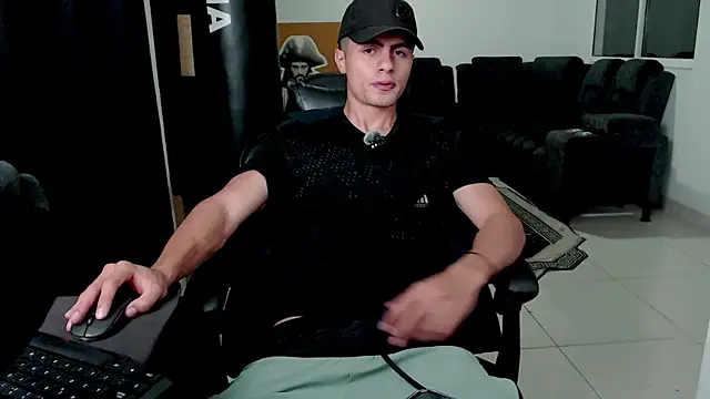 Snapshot of Stiven_CL chatting on July 28, 2026, 6:32 am Stiven CL online show from July 28, 2026, 6:32 am
