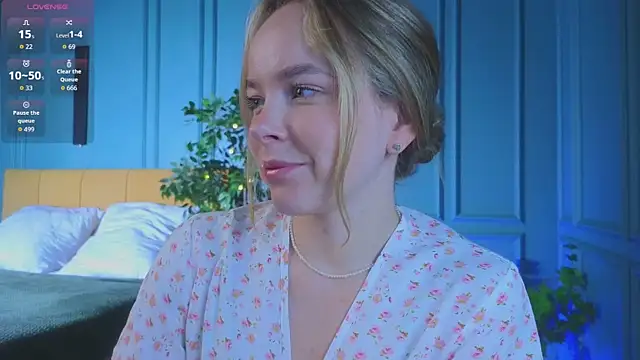 Snapshot of milly_shy chatting on October 2, 2025, 7:01 am milly shy online show from October 2, 2025, 7:01 am