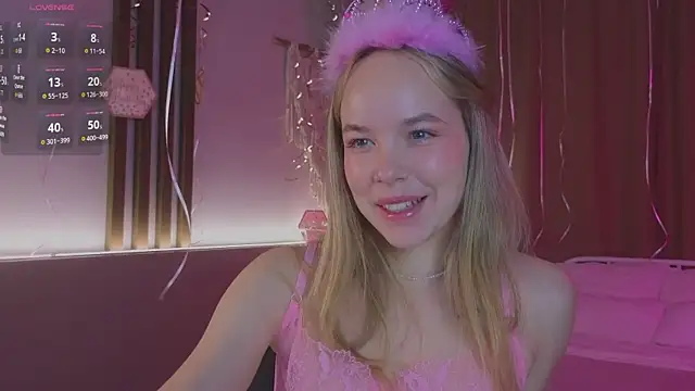 Snapshot of milly_shy chatting on October 16, 2025, 7:05 am milly shy online show from October 16, 2025, 7:05 am