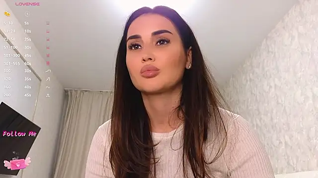 LaraSkinny online show from February 13, 2026, 2:17 pm