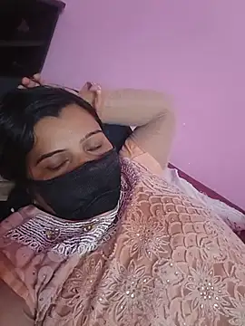 Snapshot of RESHMA_21 chatting on June 18, 2026, 10:15 pm RESHMA 21 online show from June 18, 2026, 10:15 pm