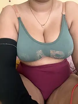 Snapshot of OnlyPragya chatting on October 14, 2025, 1:17 am OnlyPragya online show from October 14, 2025, 1:17 am