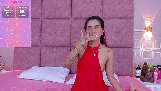 Snapshot of LiaVelez chatting on February 28, 2026, 1:44 pm LiaVelez online show from February 28, 2026, 1:44 pm