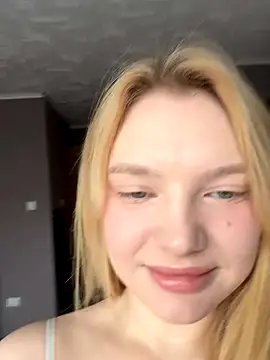 Snapshot of AmmyHot chatting on November 15, 2025, 4:05 am AmmyHot online show from November 15, 2025, 4:05 am