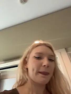 AmmyHot online show from March 20, 2026, 3:40 am