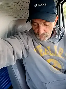 Snapshot of Hotbodyscottie chatting on November 28, 2025, 12:27 pm Hotbodyscottie online show from November 28, 2025, 12:27 pm