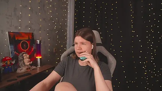 cuteamberlyyy online show from April 1, 2026, 4:47 am