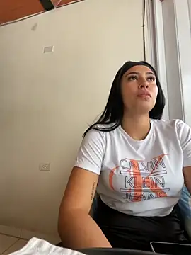 Snapshot of Sol_Miller chatting on September 21, 2025, 7:08 pm Sol Miller online show from September 21, 2025, 7:08 pm