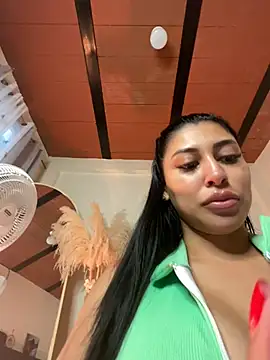 Snapshot of Sol_Miller chatting on February 18, 2025, 9:31 pm Sol Miller online show from February 18, 2025, 9:31 pm