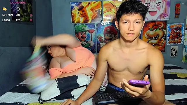 Snapshot of javiandkaty_ chatting on October 31, 2025, 5:15 am javiandkaty online show from October 31, 2025, 5:15 am