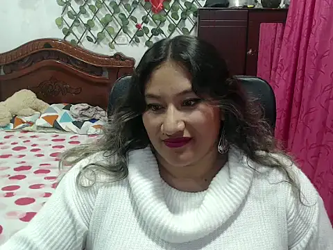 EmilyLove1014 online show from December 29, 2024, 1:34 am