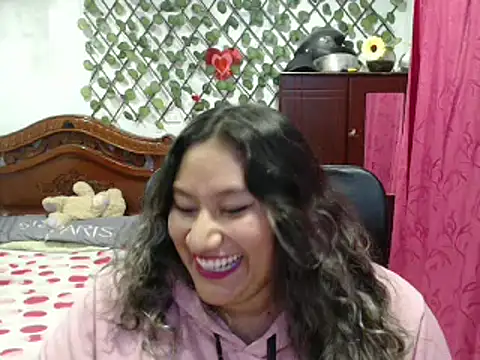 EmilyLove1014 online show from January 6, 2025, 12:16 am