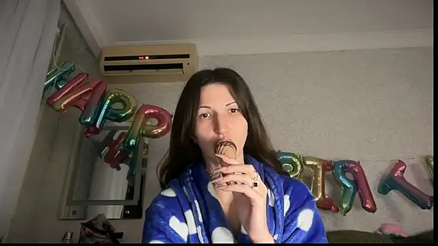 Snapshot of daddyandmyprincess chatting on October 27, 2025, 9:27 pm daddyandmyprincess online show from October 27, 2025, 9:27 pm