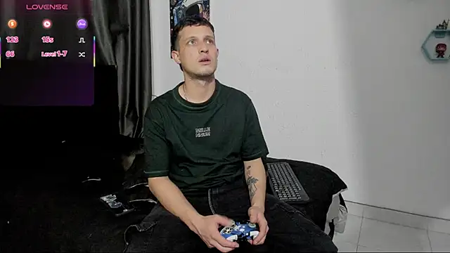 Snapshot of RyanHorseman chatting on November 10, 2025, 2:16 am RyanHorseman online show from November 10, 2025, 2:16 am