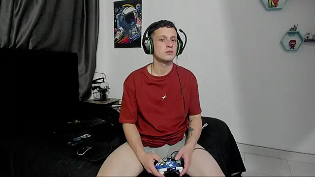 Snapshot of RyanHorseman chatting on November 4, 2025, 12:36 am RyanHorseman online show from November 4, 2025, 12:36 am