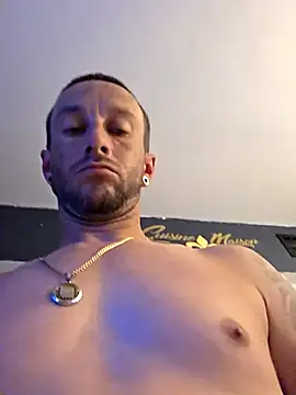 Snapshot of Twin2222 chatting on September 25, 2025, 2:06 am Twin2222 online show from September 25, 2025, 2:06 am