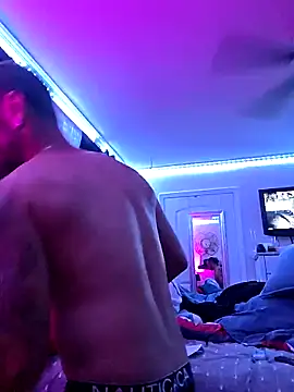 Snapshot of Twin2222 chatting on September 24, 2025, 4:41 am Twin2222 online show from September 24, 2025, 4:41 am