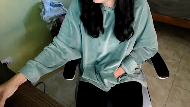 samantha s69 online show from March 5, 2026, 12:02 pm