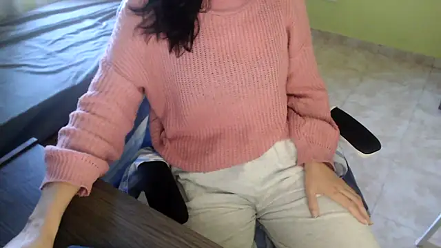 Snapshot of samantha_s69 chatting on October 1, 2025, 12:53 pm samantha s69 online show from October 1, 2025, 12:53 pm