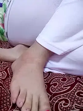 Bombamom online show from March 28, 2026, 1:45 pm