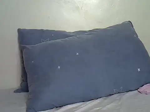 Snapshot of Sonnia_ chatting on March 5, 2025, 7:49 pm Sonnia online show from March 5, 2025, 7:49 pm