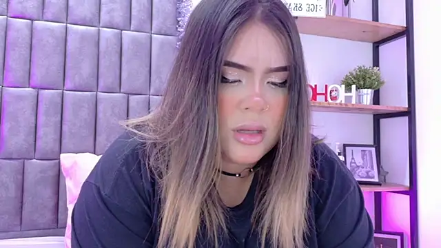 MeryStone online show from December 3, 2025, 4:46 am